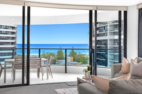Relax at the BEACH at Oracle 21009, Surfers Paradise